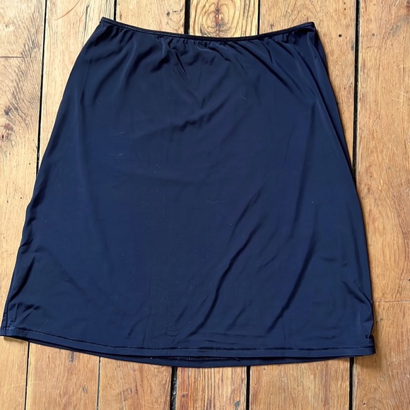 Calvin Klein skirt slip - Picture 1 of 3